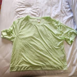 Athleta Short Sleeve Top in Light Green, Size L